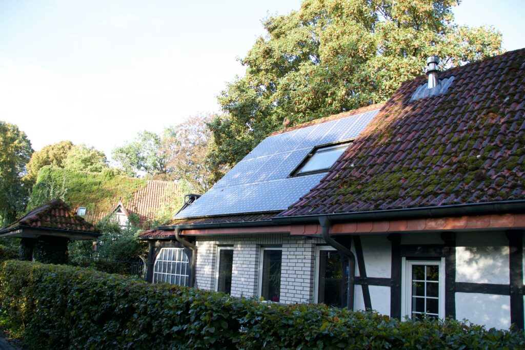 La maintenance, le nettoyage et le dépannage des panneaux solaires à Toulouse et ses environs